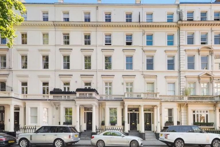Luxury Kensington Airbnb