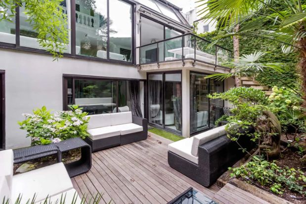 Villa in Paris