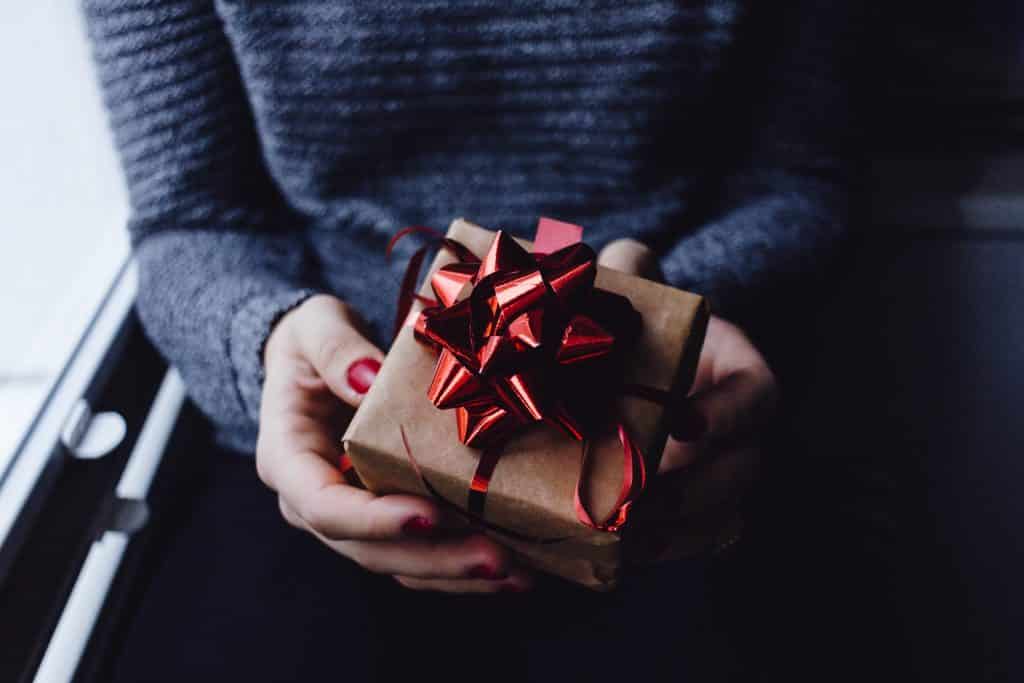 gift reward referral program