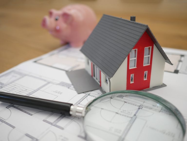 Cum să investiţi în REIT-uri şi de ce