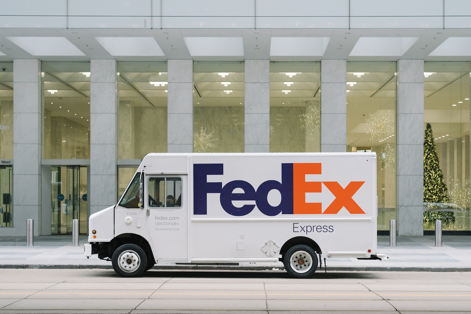 cheapest international shipping from Canada FedEx