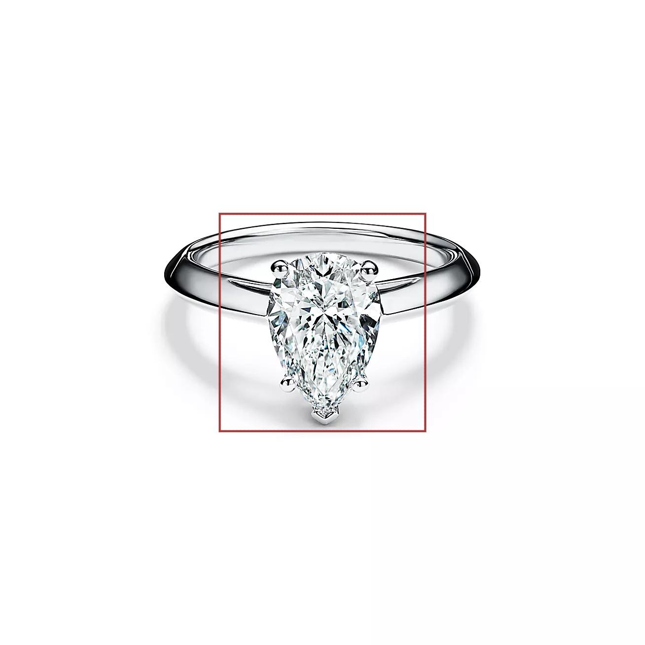 Best Pear-Shaped Engagement Rings in Canada